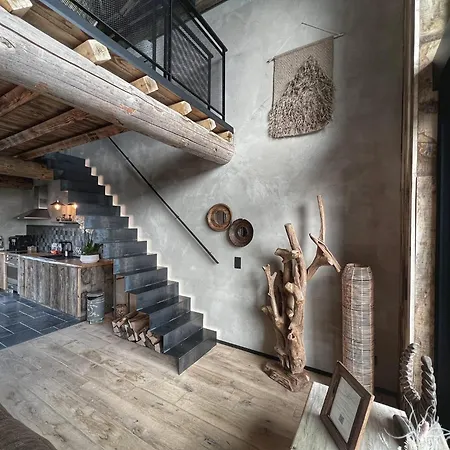 Villa La 77 & Hindi Fauvillers