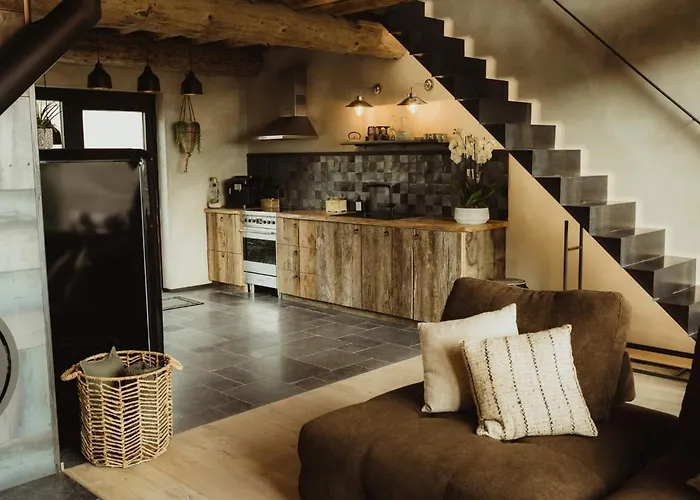 Villa La 77 & Hindi *