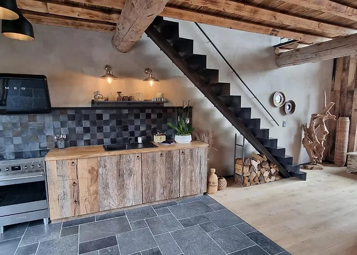 Villa La 77 & Hindi *